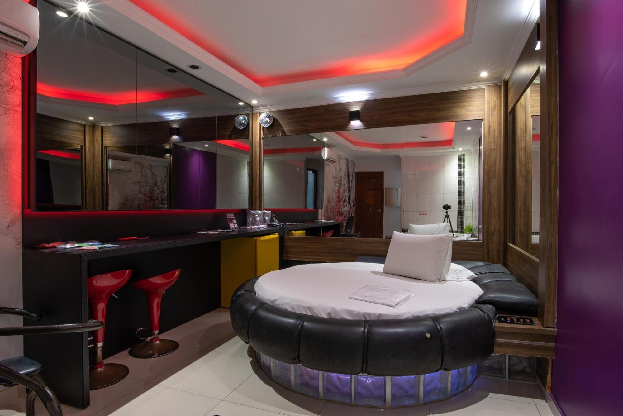 Motel Fantasy 2 (Adults Only) كونتاجيم المظهر الخارجي الصورة